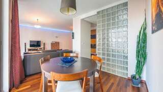 Апартаменты Apartamenty Sun & Snow Szafarnia Гданьск One-Bedroom Apartment - Szafarnia 7 Street-4